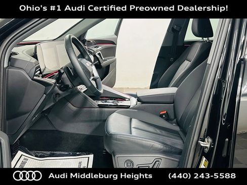 Certified 2025 Audi Q5 Premium w/ Convenience Package AWD/4WD image 11