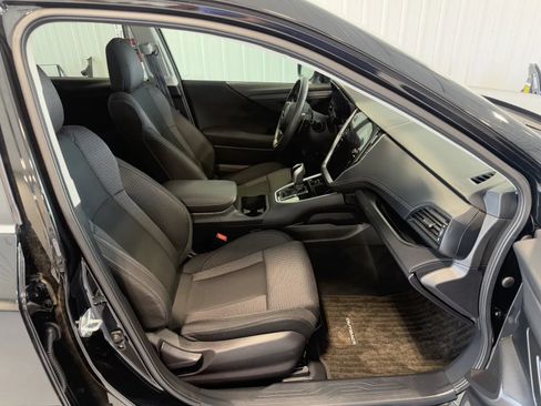 Used 2025 Subaru Outback Premium AWD/4WD image 26