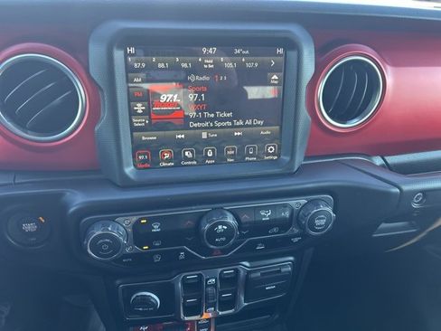 Used 2022 Jeep Wrangler Unlimited Rubicon w/ LED Lighting Group image 11