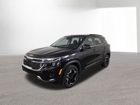 Certified 2025 Kia Seltos EX image 2