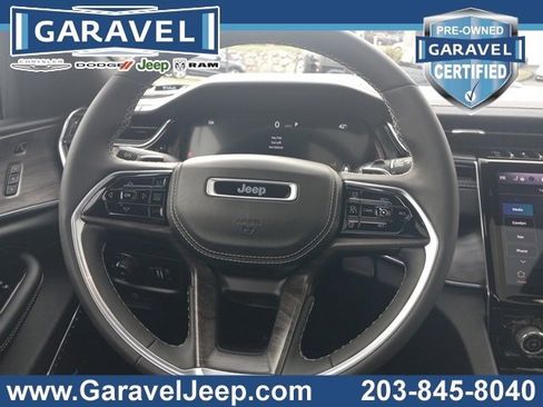 Used 2023 Jeep Grand Cherokee Overland w/ Luxury Tech Group IV image 4
