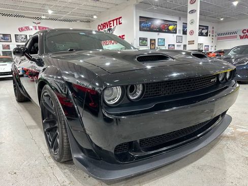 Used 2020 Dodge Challenger SRT Hellcat Redeye RWD image 4