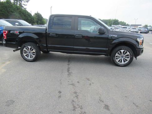 Used 2018 Ford F150 XL w/ Equipment Group 101A Mid AWD/4WD image 4