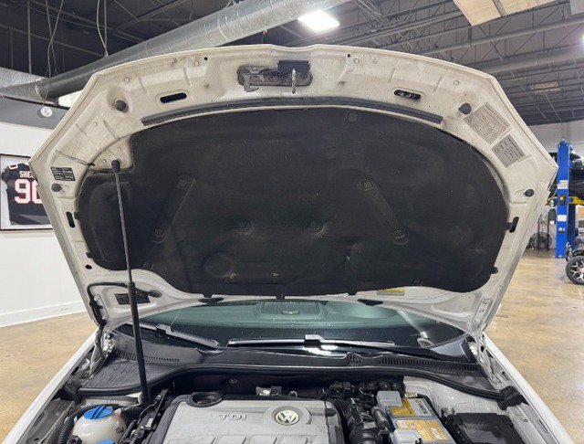 Used 2010 Volkswagen Jetta TDI Cup FWD image 14