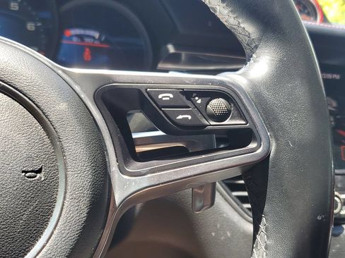 Used 2018 Porsche Macan AWD/4WD image 23