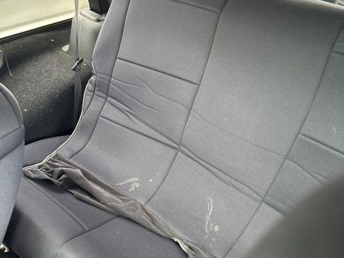 Used 2018 Jeep Wrangler Sport w/ Connectivity Group AWD/4WD image 12