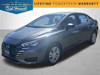 New 2025 Nissan Versa S w/ Trunk Package
