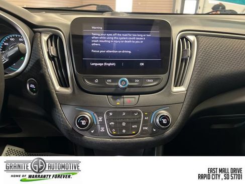 Used 2024 Chevrolet Malibu LT FWD image 18