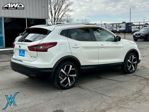 Used 2022 Nissan Rogue Sport SL AWD/4WD image 7