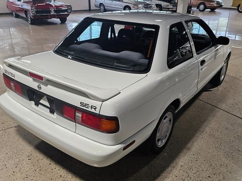 Used 1991 Nissan Sentra SE-R image 32