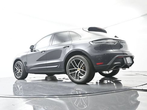 Certified 2025 Porsche Macan w/ Premium Package Plus AWD/4WD image 48