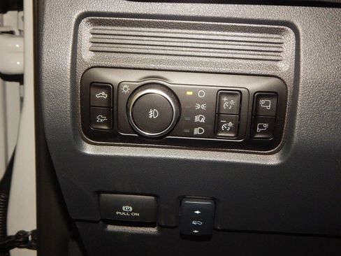 New 2025 Ford F350 Lariat w/ Lariat Ultimate Package image 23