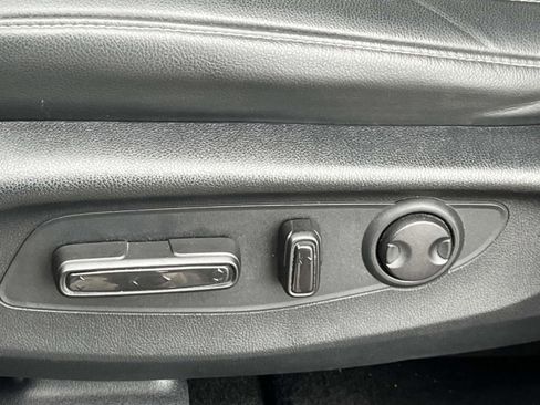 Used 2023 Honda CR-V EX-L image 31