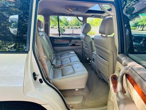 Used 2006 Lexus LX 470 4WD image 12