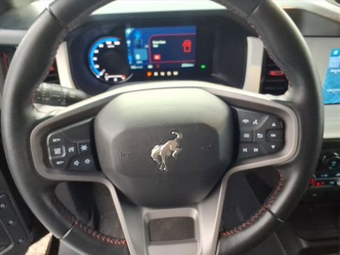 Used 2023 Ford Bronco Heritage Edition image 23