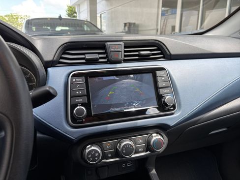 Used 2025 Nissan Versa SV FWD image 24
