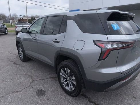 Used 2025 Chevrolet Equinox LT image 16