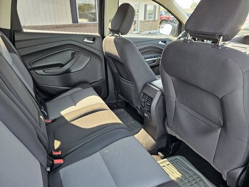 Used 2018 Ford Escape SE FWD image 27