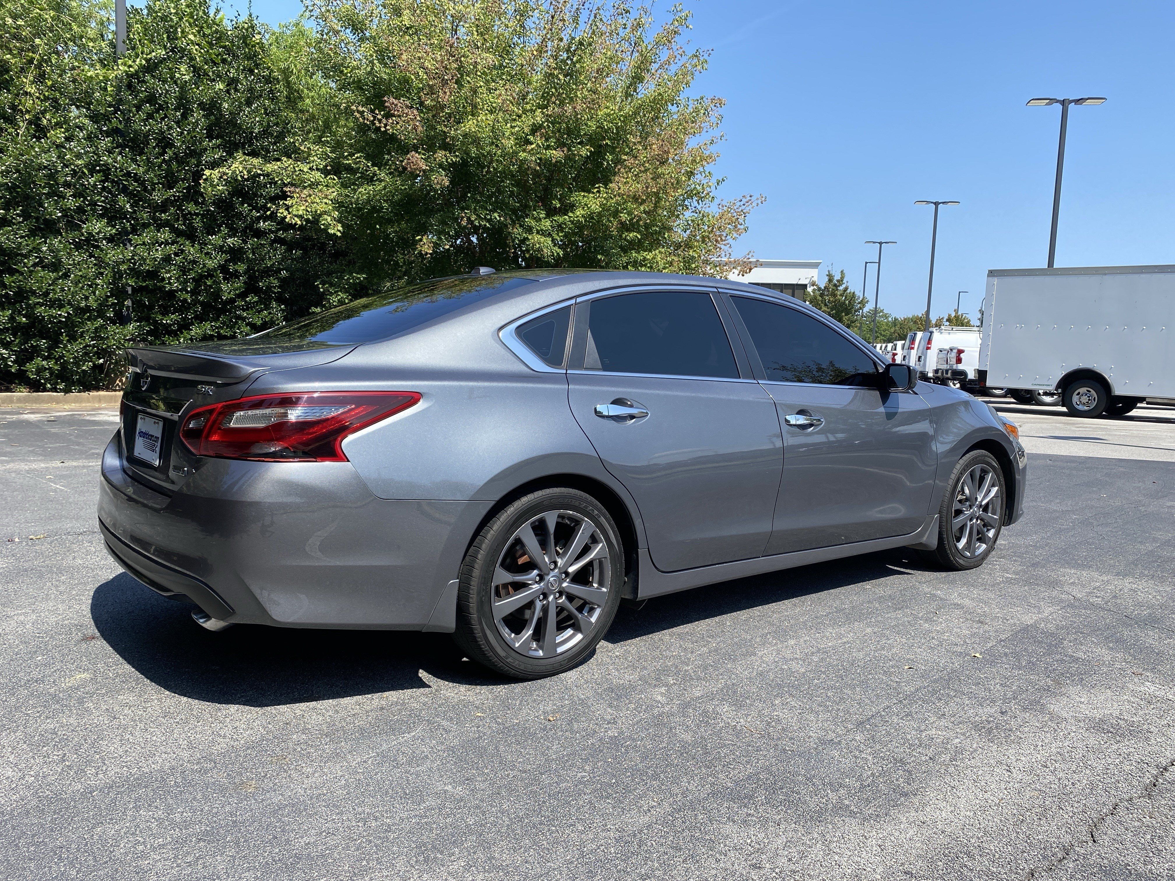 Used 2018 Nissan Altima 2.5 SR w/ SR Special Edition FWD image 9