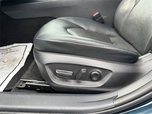 Used 2020 Toyota Camry XSE image 20