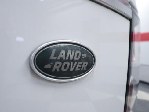 Used 2018 Land Rover Range Rover HSE image 39