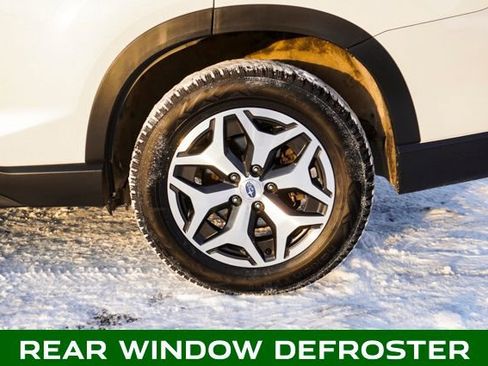 Used 2023 Subaru Forester Premium image 6