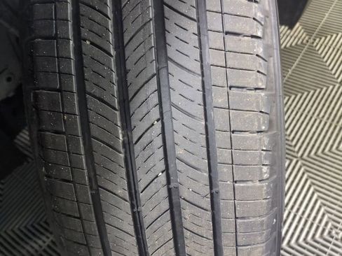 Used 2023 Chevrolet Equinox LT image 29