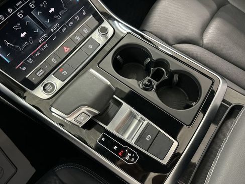 Used 2025 Audi Q7 3.0T Premium Plus AWD/4WD image 17