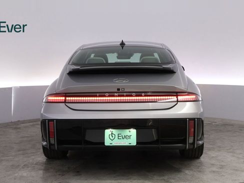 Used 2024 Hyundai Ioniq 6 SEL RWD image 15