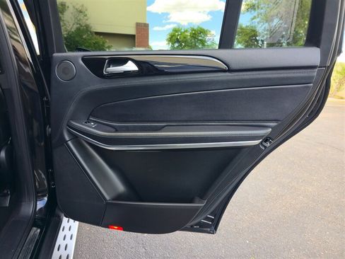 Used 2017 Mercedes-Benz GLS 550 4MATIC w/ Driver Assistance Package image 20