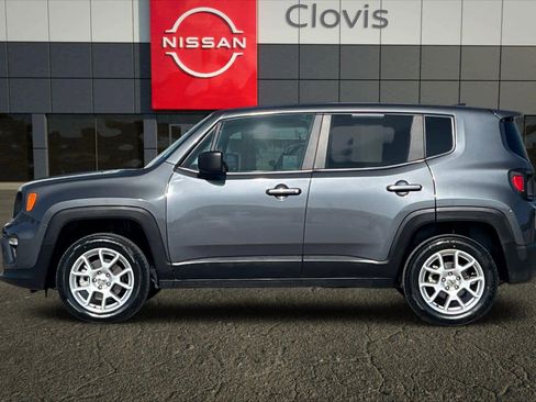 Used 2023 Jeep Renegade Latitude image 6