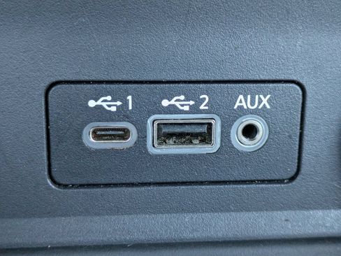 Certified 2025 Nissan Sentra SV FWD image 20