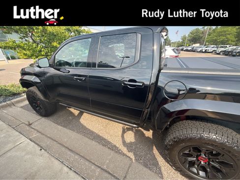 Used 2025 Toyota Tacoma TRD Pro AWD/4WD image 1