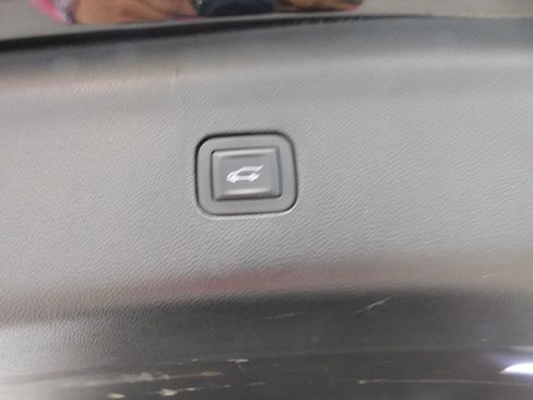 Used 2018 Buick Enclave Premium w/ Experience Buick Package image 22