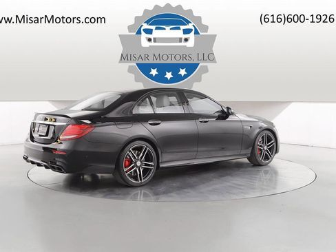 Used 2019 Mercedes-Benz E 63 AMG S image 4