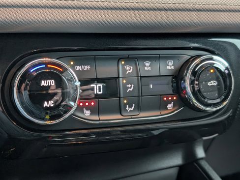 New 2026 Chevrolet TrailBlazer LT w/ Convenience Package image 18