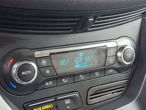 Used 2016 Ford Escape SE w/ Equipment Group 201A image 16