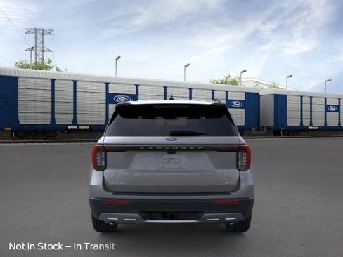 New 2026 Ford Explorer Active AWD/4WD image 6
