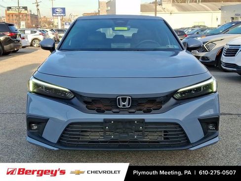 Used 2024 Honda Civic Sport Touring image 3