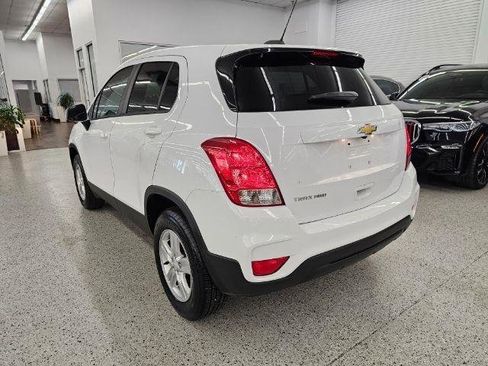 Used 2020 Chevrolet Trax LS w/ Tint and Cruise Package AWD/4WD image 6