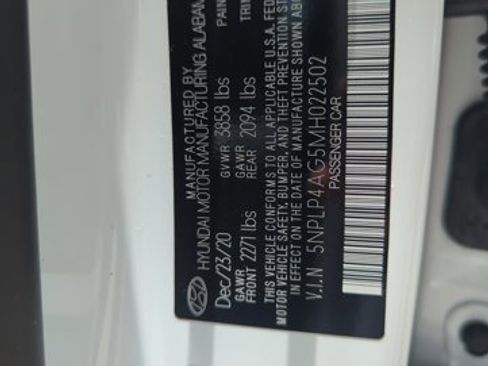 Used 2021 Hyundai Elantra Limited FWD image 28