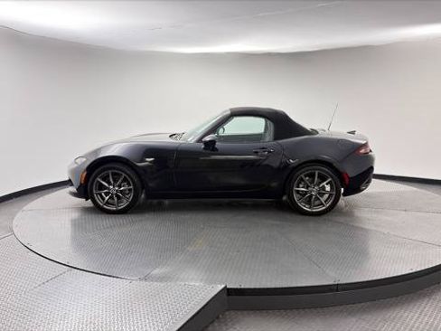 Used 2023 MAZDA MX-5 Miata Grand Touring w/ Weather Package RWD image 37