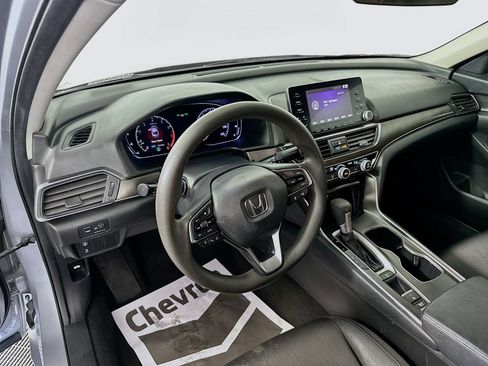 Used 2019 Honda Accord LX image 9