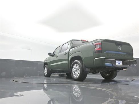Used 2022 Nissan Frontier SV image 32