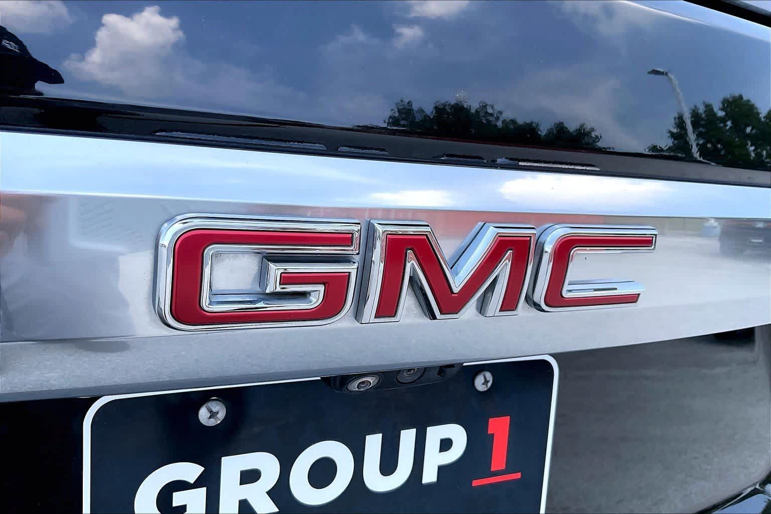 Used 2021 GMC Yukon Denali w/ Denali Ultimate Package AWD/4WD image 31