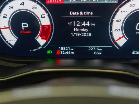 Used 2024 Audi RS 6 performance w/ Black Optic Package image 21