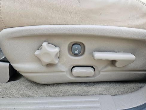 Used 2004 Mercury Mountaineer Premier image 28