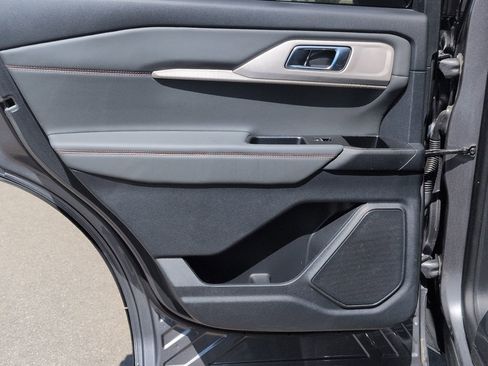 Certified 2025 Ford Explorer Active w/ Active Comfort Package RWD image 29