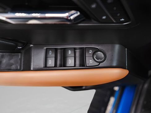 Used 2023 GMC Canyon AT4 w/ AT4 Premium Package image 25