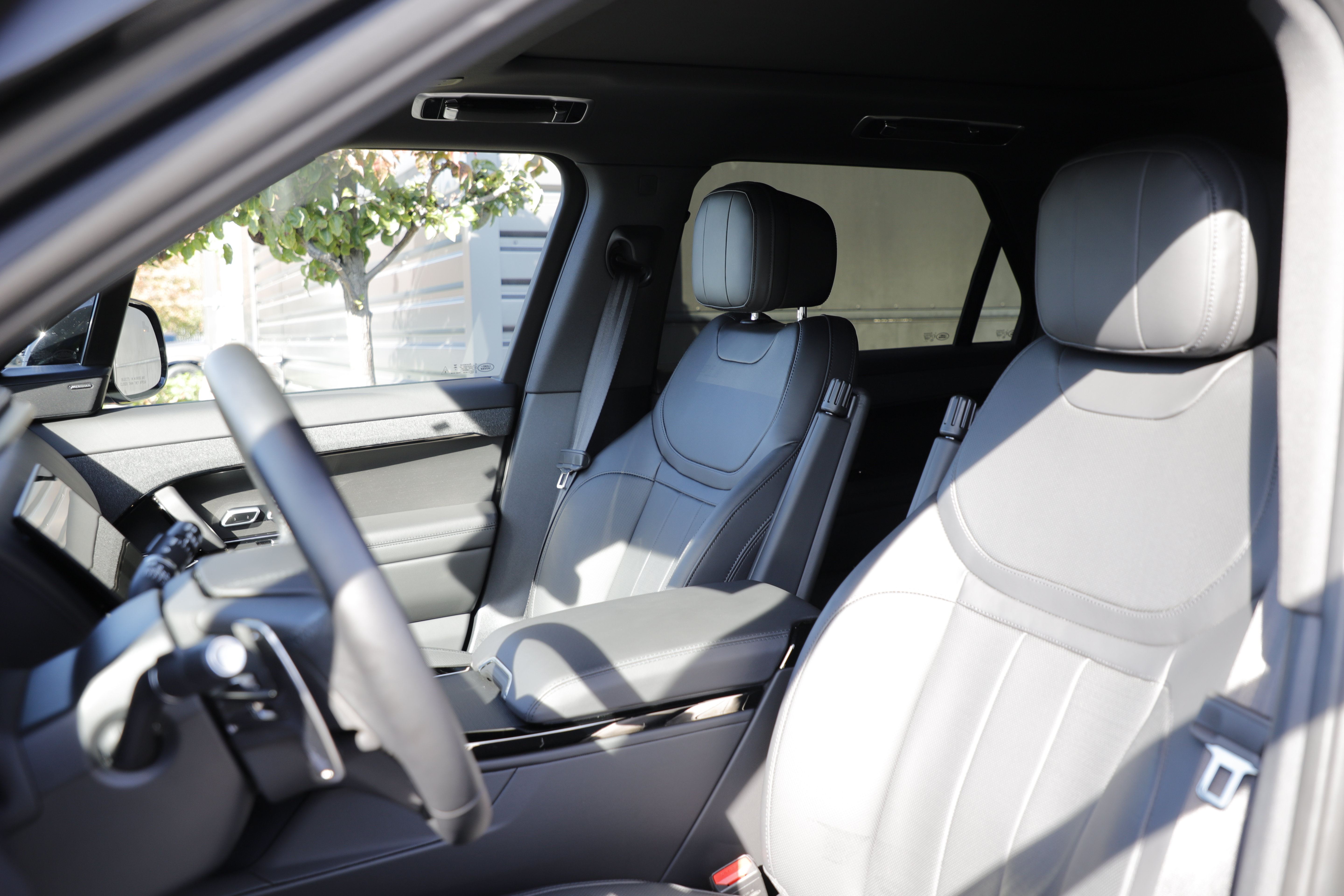 Used 2025 Land Rover Range Rover Sport Dynamic SE AWD/4WD image 17